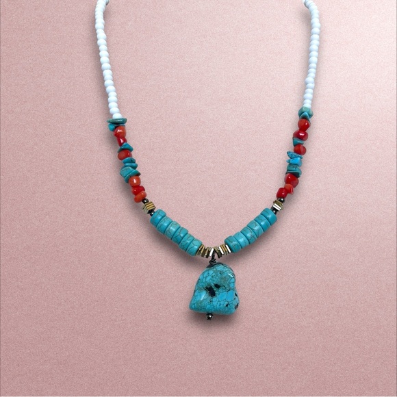 Turquoise and coral natural stones necklace - Picture 2 of 7